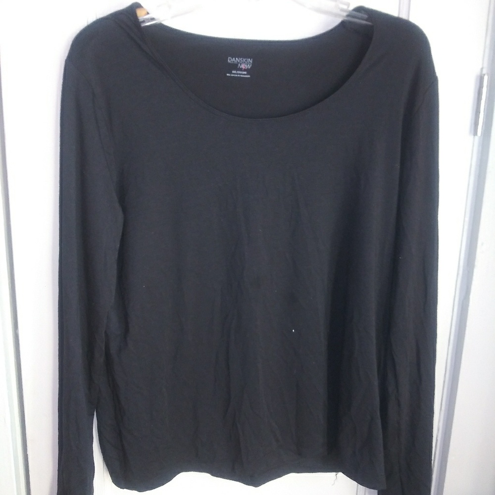 3 for $12. Danskin long sleeve danskin t shirt